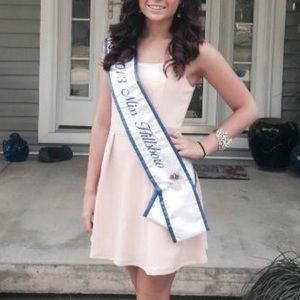 Pink dress with bow detail